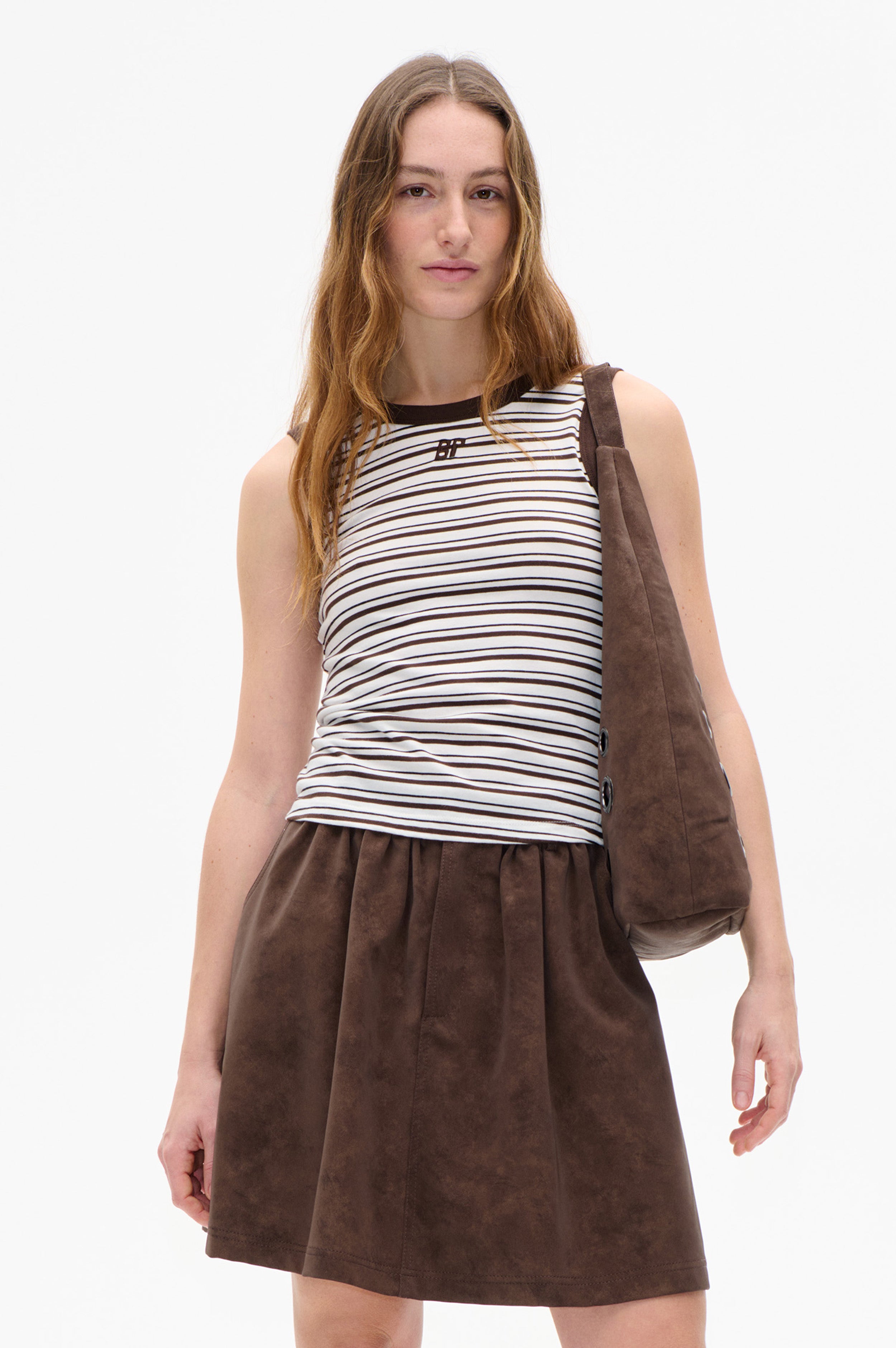 24950_8231_CROP.jpg mediefil