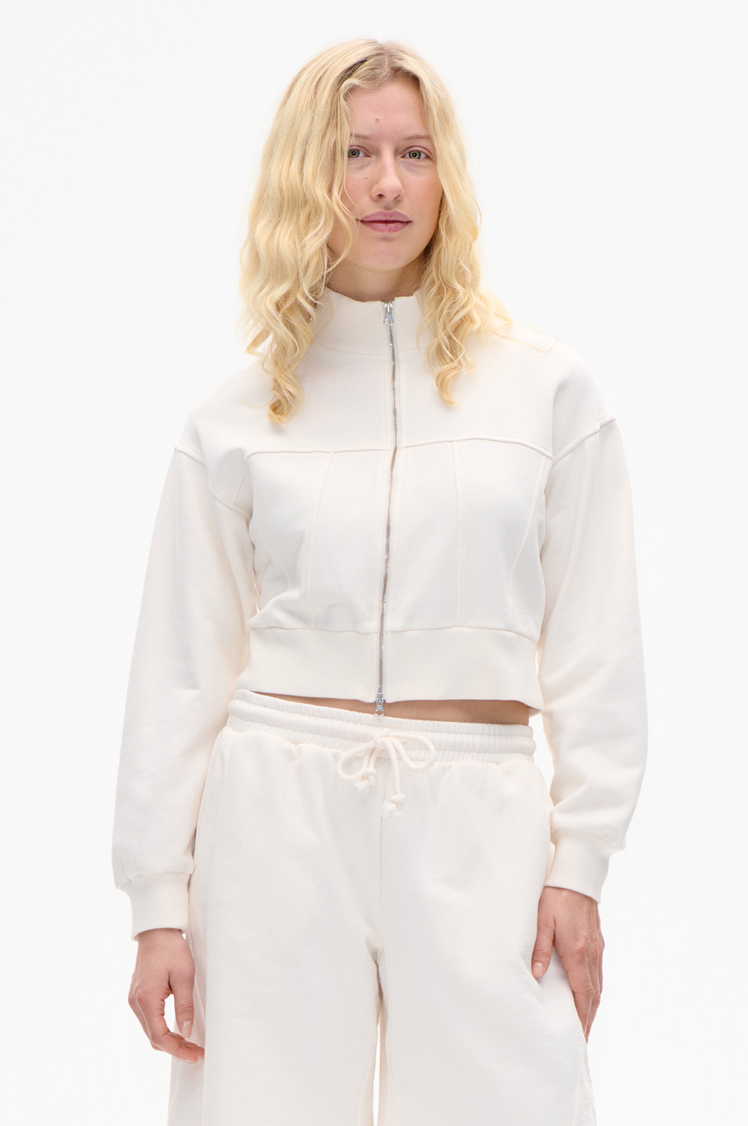 24974_1433_CROP.jpg mediefil