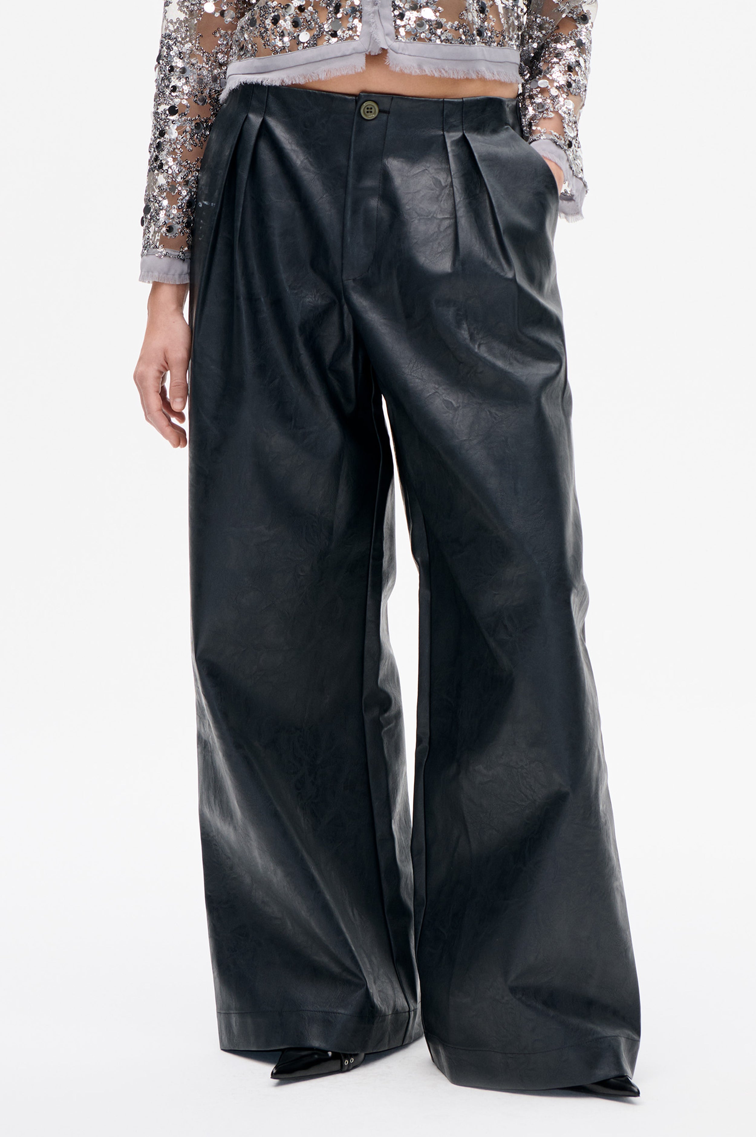 24754_7051_DETAIL.png media file